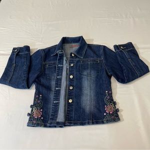 MISS JEANIEST WOMENS JEAN DENIM JACKET. SIZE M, LIKE NEW , PREOWNED